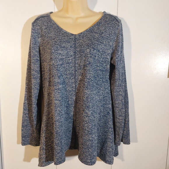 Cable & Gauge v-neck sweater. - Picture 1 of 5